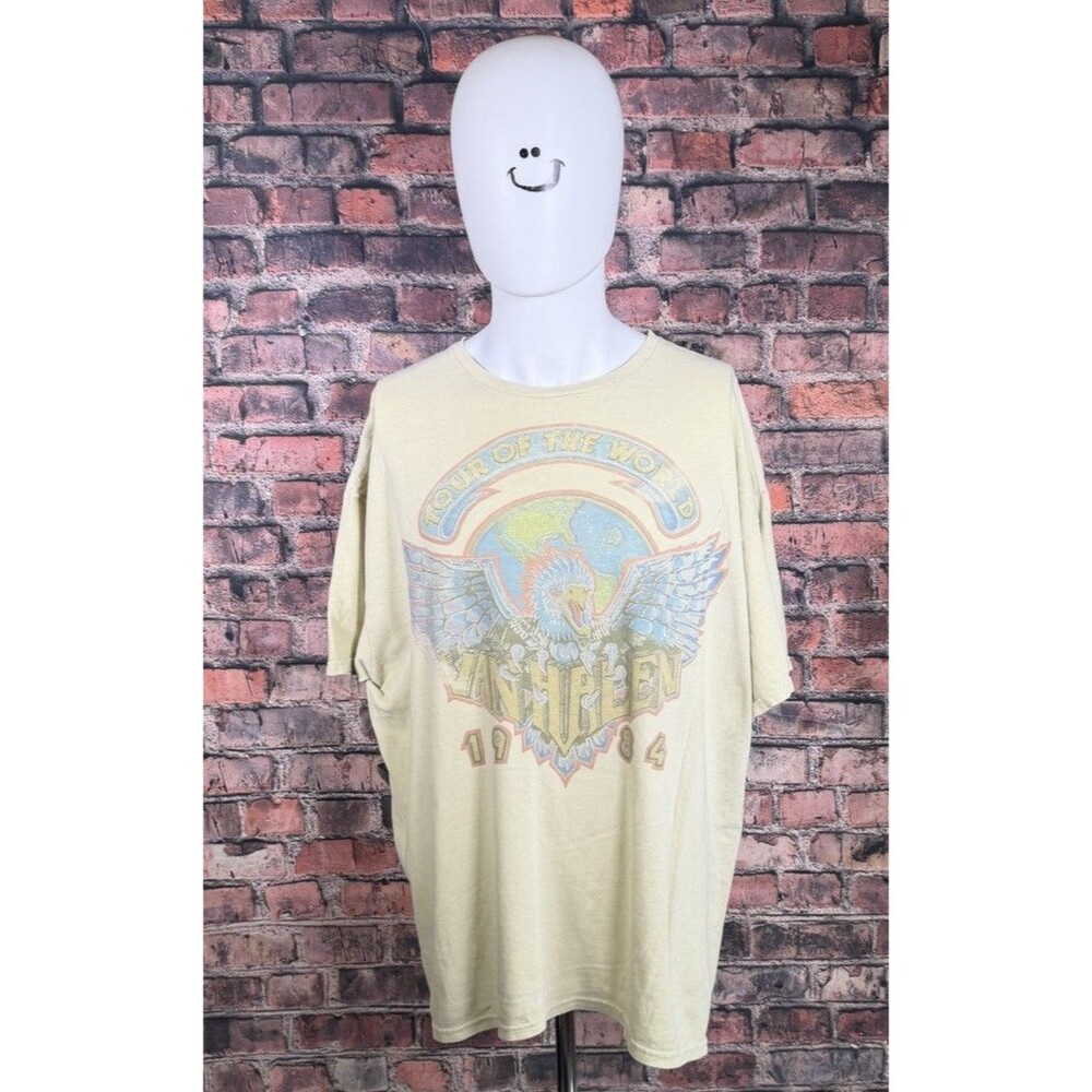 VTG 1984 VAN HALEN TOUR OF THE WORLD CONCERT TEE SZ MEDIUM/SMALL GRAPHIC TEE